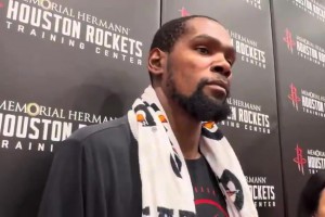 回雷霆主場(chǎng)有沒(méi)有想見的人？杜蘭特果斷搖頭：沒(méi)有！