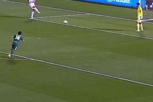 噩夢(mèng)重現(xiàn)！洛里重現(xiàn)2018年世界杯決賽的失誤丟球??