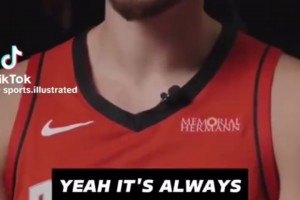 宿敵！火箭多位球員認(rèn)同火勇宿敵關(guān)系！新賽季會(huì)是一場(chǎng)惡戰(zhàn)嗎？