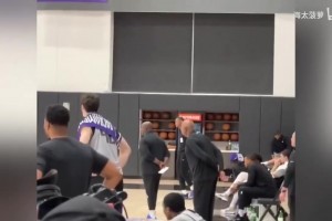 明天首發(fā)出戰(zhàn)？國王隊內(nèi)訓(xùn)練賽：威少搭檔拉文德羅贊！