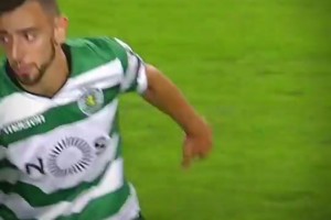 養(yǎng)眼！火爆外網(wǎng)的阿爾巴尼亞歐冠女主持，不得不說(shuō)真好看??