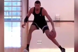 文班此前談少林寺修行：在那更多是堅韌內(nèi)心，身體訓(xùn)練也很特別