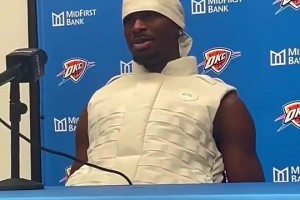 技犯確實漏吹！SGA：KD最后起碼叫了3次暫停！但裁判沒注意