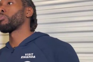 被新秀調(diào)侃是叔叔輩球員？小卡：我就是被叔叔們帶起來的！