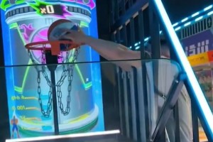 文班：那么我小手一伸，不就是這個游戲的goat了嗎？