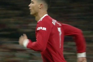 憶往昔！C羅當年對陣布萊頓的進球