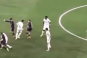 巴爾韋德的暴怒有點嚇到費爾明了??