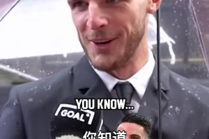 當(dāng)年C羅這身體素質(zhì)真的太恐怖了！門(mén)將：不是，這是人？