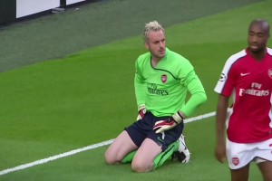 曼聯(lián)球迷：至今沒能理解，C羅為什么在這個位置就直接起腳打門！