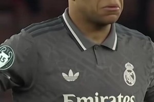 再?gòu)?fù)習(xí)億遍：賴斯對(duì)皇馬任意球梅開(kāi)二度后大家的反應(yīng)！