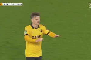 狼隊再扳一球！沃爾費小角度打門得手！狼隊2-3落后切爾西！