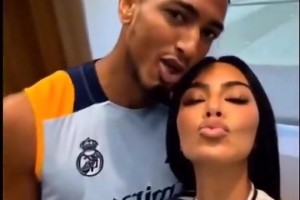 人工智能有多可怕！網上瘋傳的AI合成貝林厄姆親吻卡戴珊假視頻