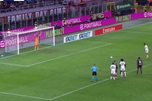 邁尼昂撲出迪巴拉的點(diǎn)球！！！