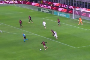 從后場到前場，帕夫洛維奇的積極跑動(dòng)，為米蘭創(chuàng)造了這粒進(jìn)球