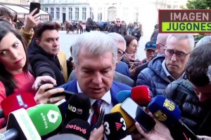 拉波爾塔接受采訪時被皇馬球迷打斷！他笑談：昨天很難熬吧??