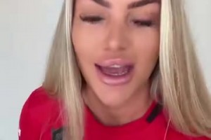 依舊會玩！曼聯(lián)女網(wǎng)紅預(yù)測晚上比賽：曼聯(lián)2比1拿下熱刺！